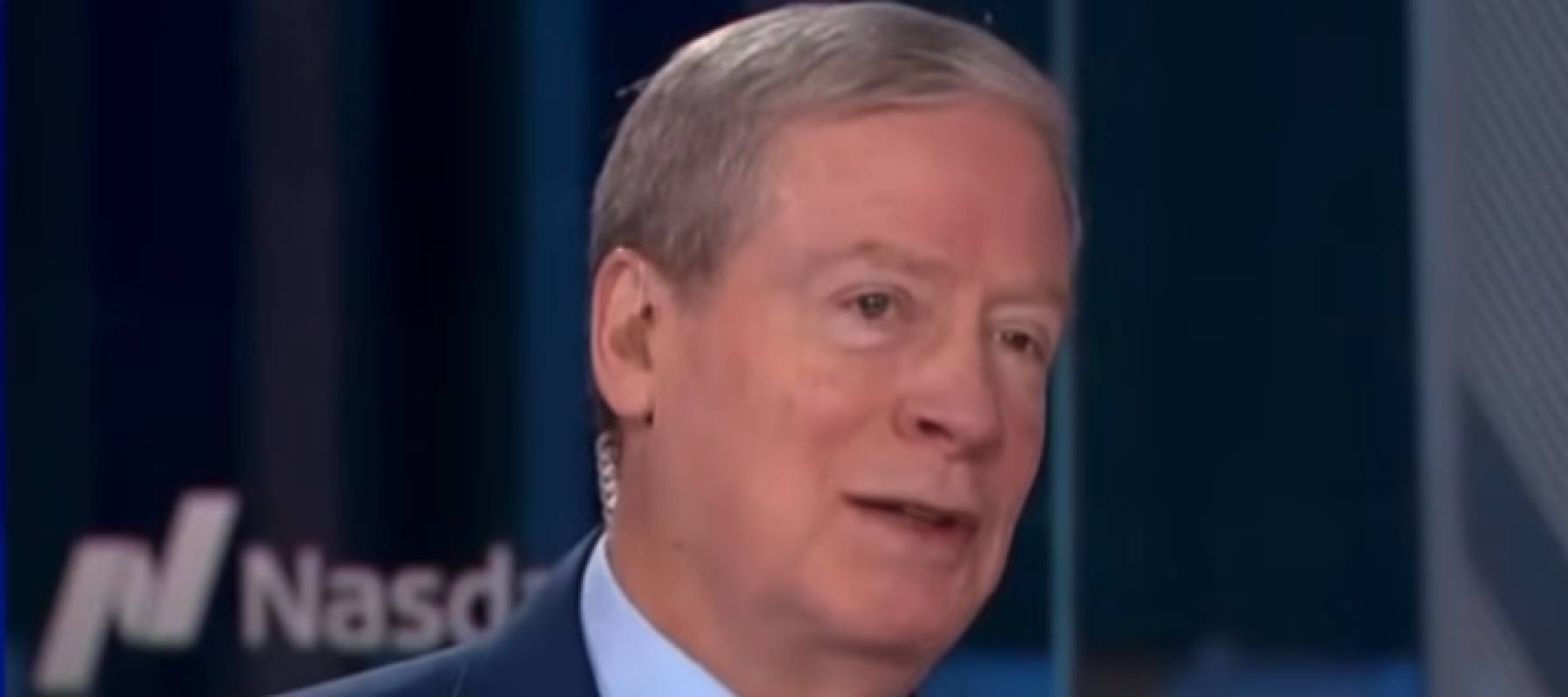 Stanley Druckenmiller speaking with his head cocked to the side on the CNBC television set.