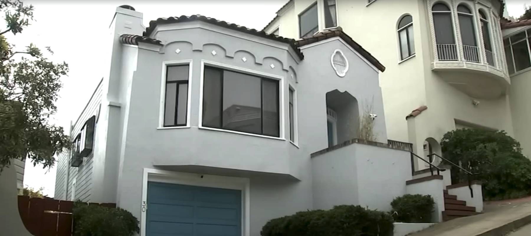 This San Francisco property was apparently valued at $1.8 million but sold for $488,000.