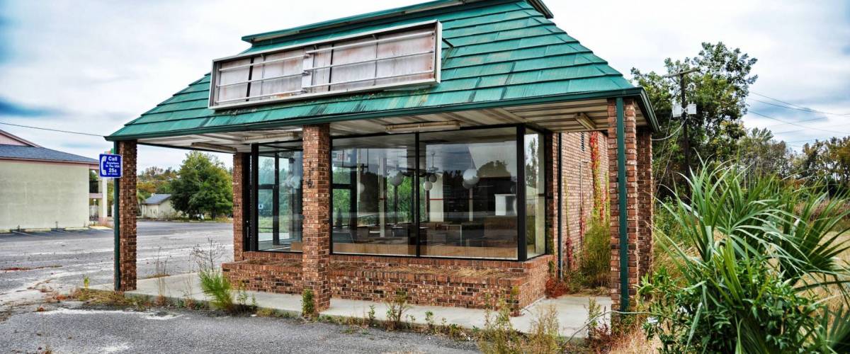 An empty closed down Restaurant Building