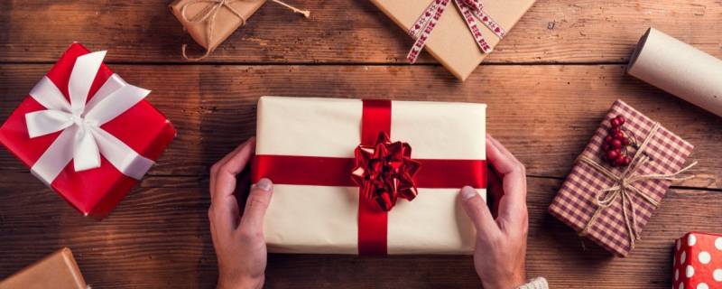 Rejecting Expensive Christmas Gifts: Admirable or Insulting?