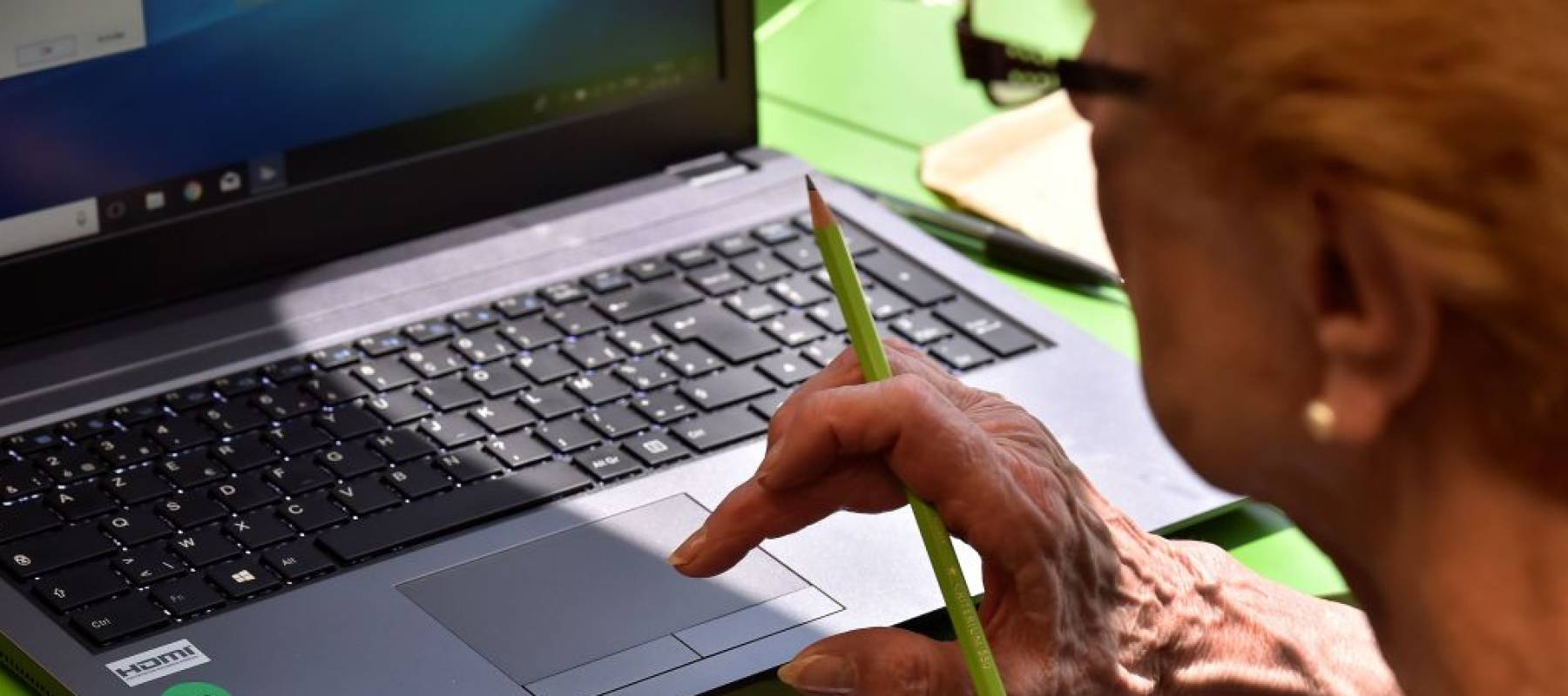 Seniors are being targeted in gold bar scams, which start with computer pop-ups.