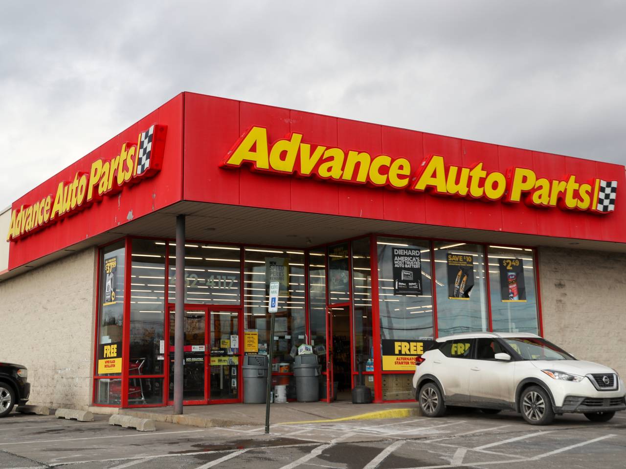 Advance Auto Parts storefront