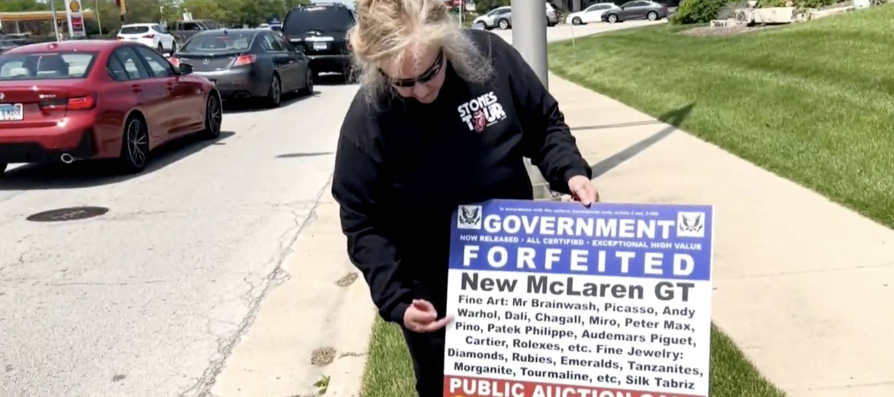 Victims are falling prey to pop-up auction scams.