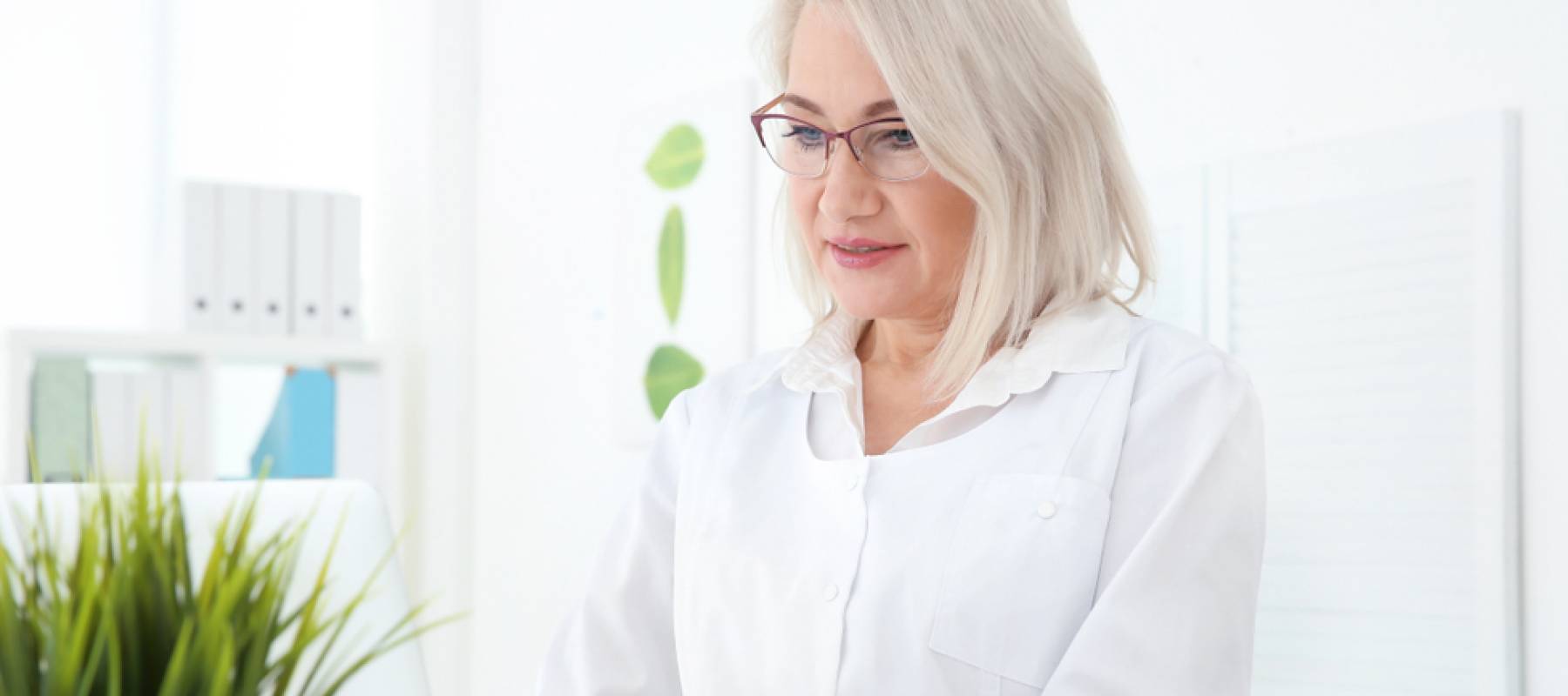 Woman receptionist at work.