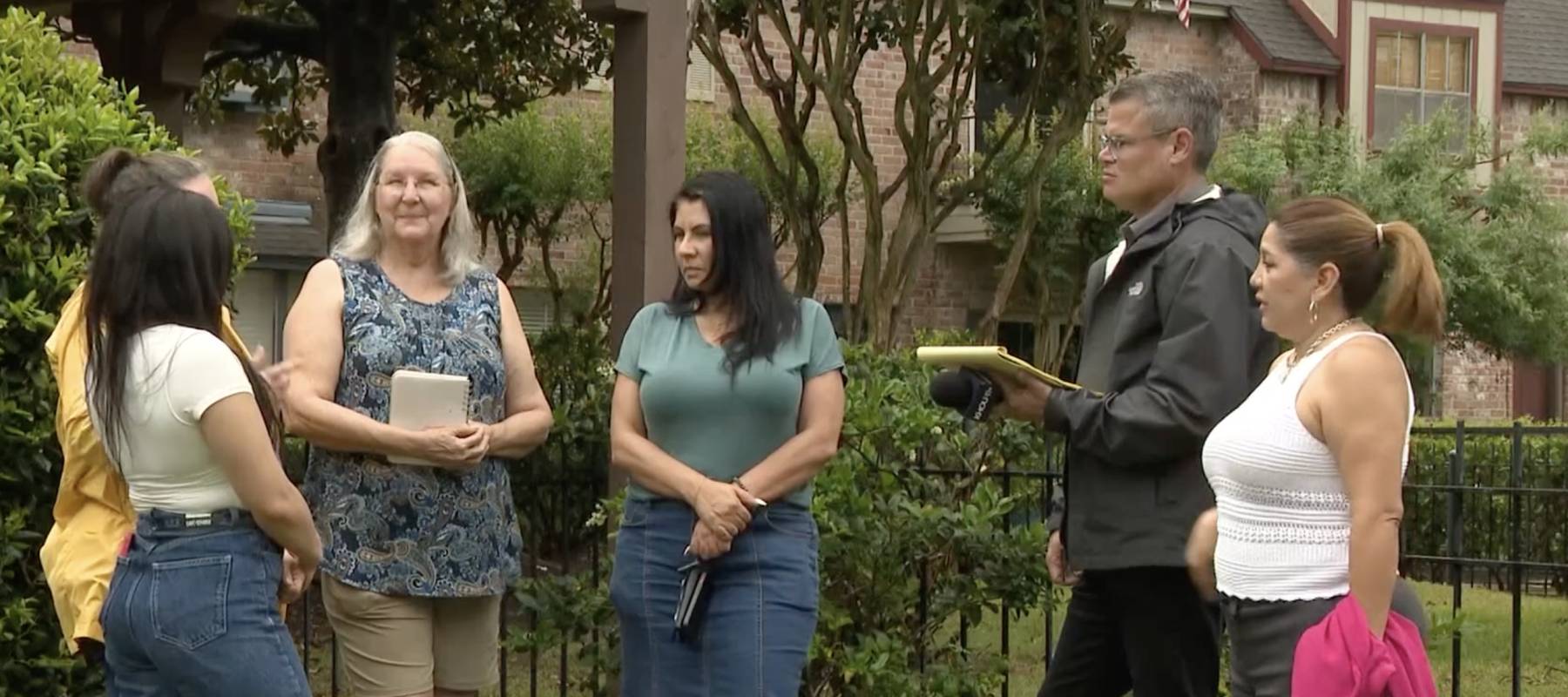 Local Houston residents expressing concern over their HOA.
