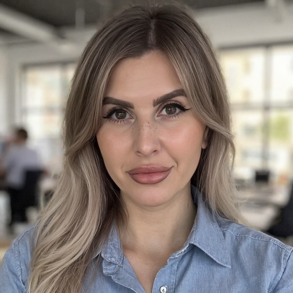 Becky Robertson's profile picture