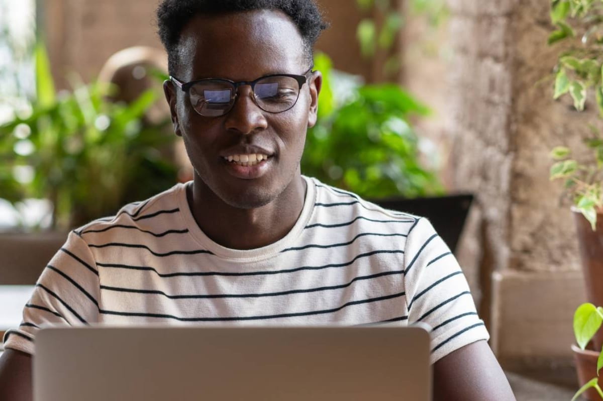 how to buy a macbook with a student loan