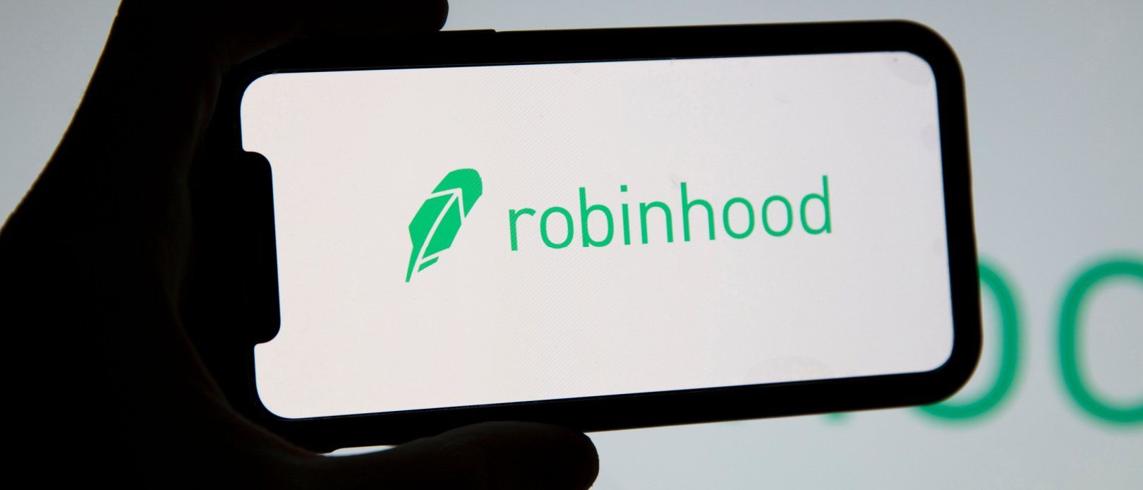 Robin hood statue in nottingham