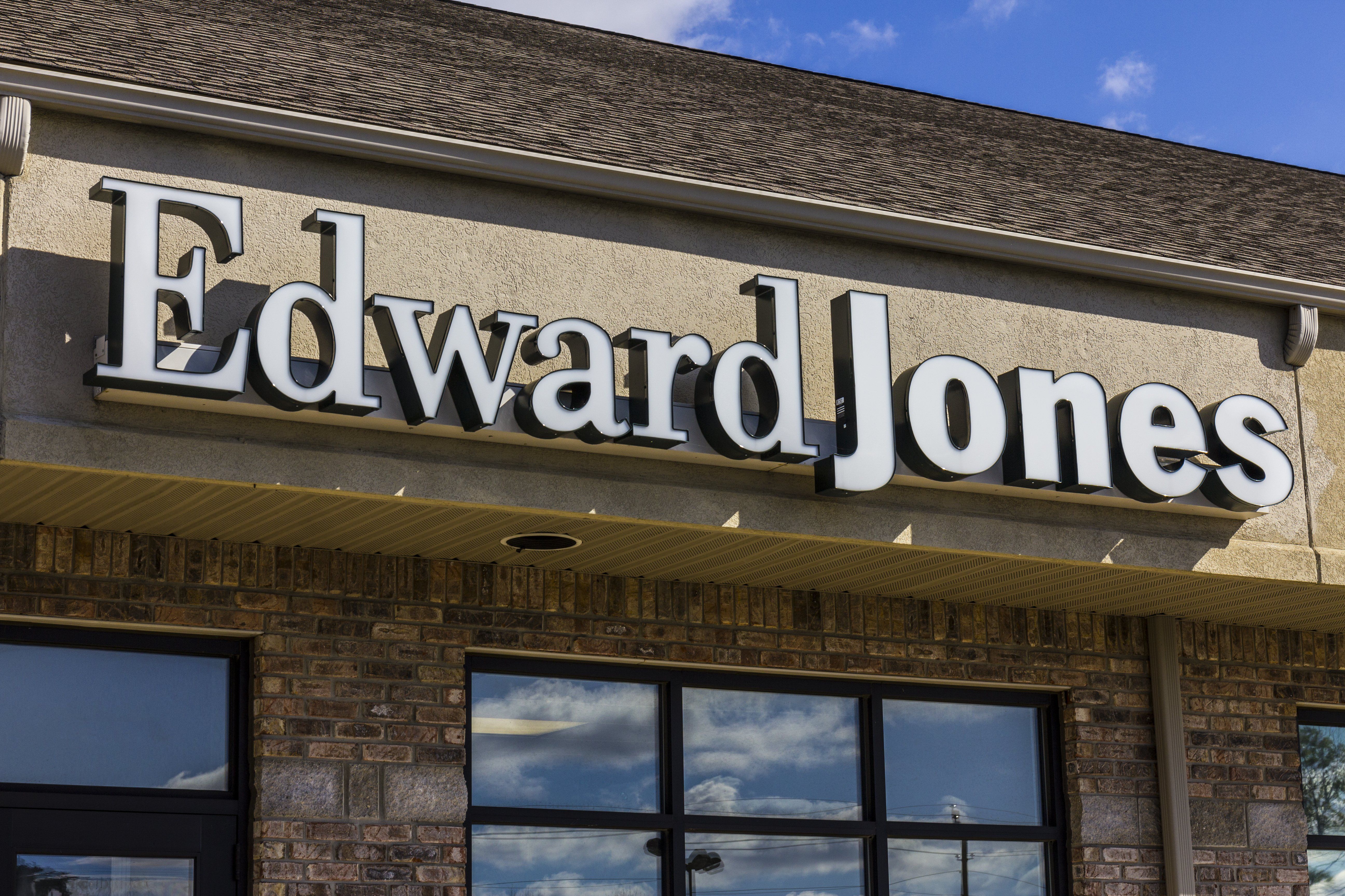 Edward Jones Consumer Investment and Financial Services Firm Location I