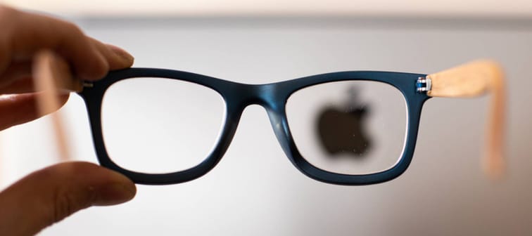 Apple Glasses illustration. According to a report, the Apple AR Glasses will bring information from your phone to your face