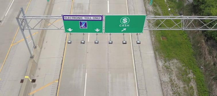 A great way to drive cars and pay a toll on a toll road in the U.S. Height view