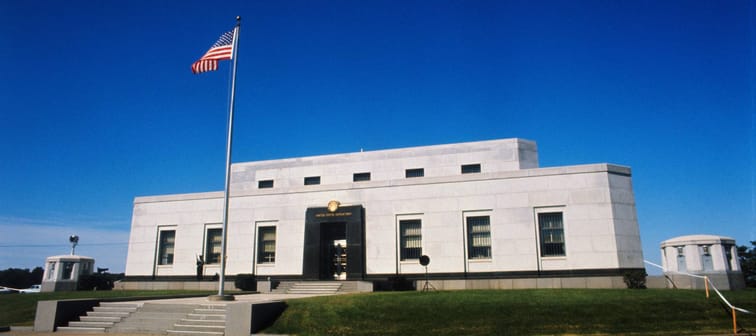 Is there really 147.3 million ounces of gold in Fort Knox? President Donald Trump and Elon Musk want to know.