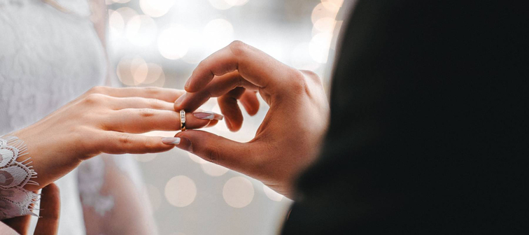 28 Cheap Wedding Ideas Straight From Frugal Brides