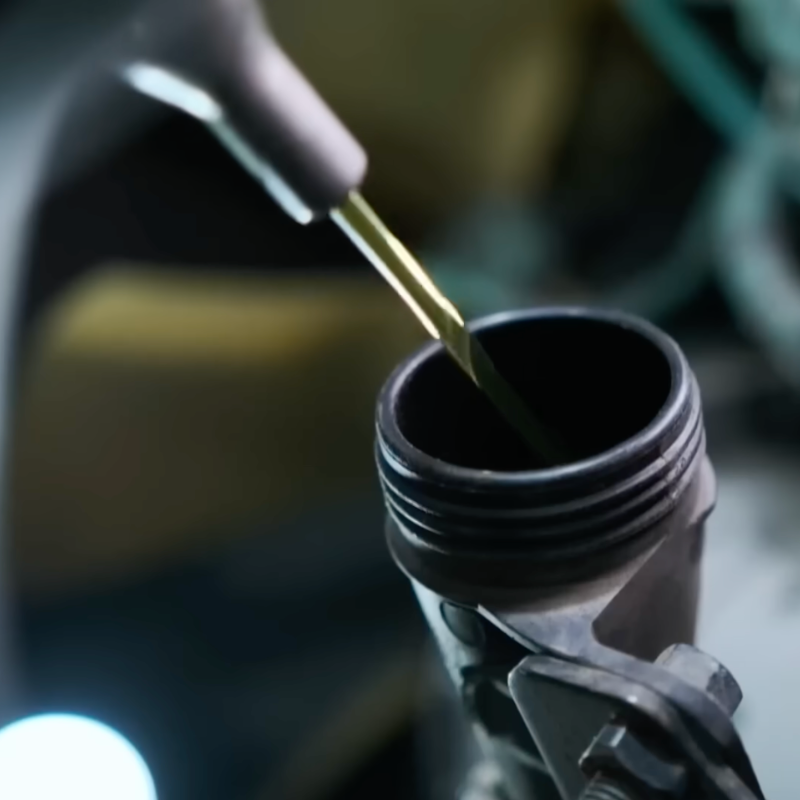 Selling your car online could leave you open to a new kind of scam, one that uses a bit of engine oil and a lot of deception to drive down your car’s value.