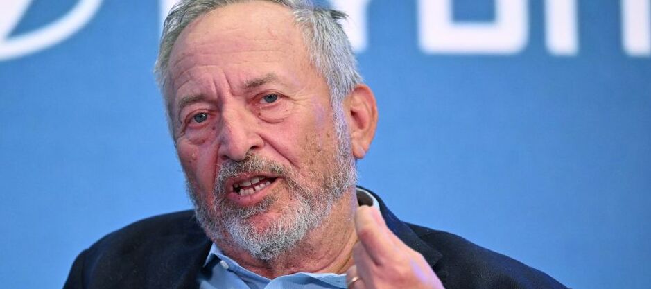 Larry Summers warns a spike in mortgage rates could be on the way.