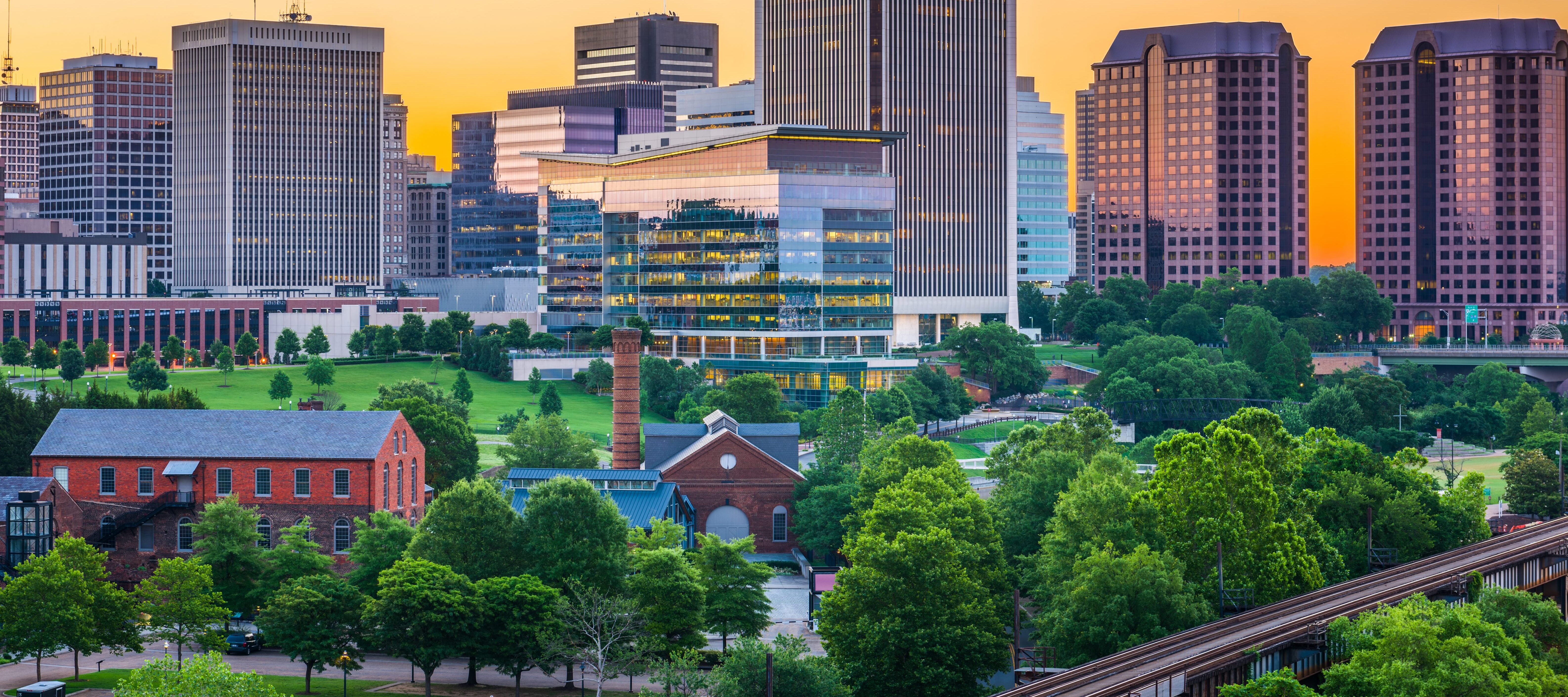 Richmond, Virginia skyline.