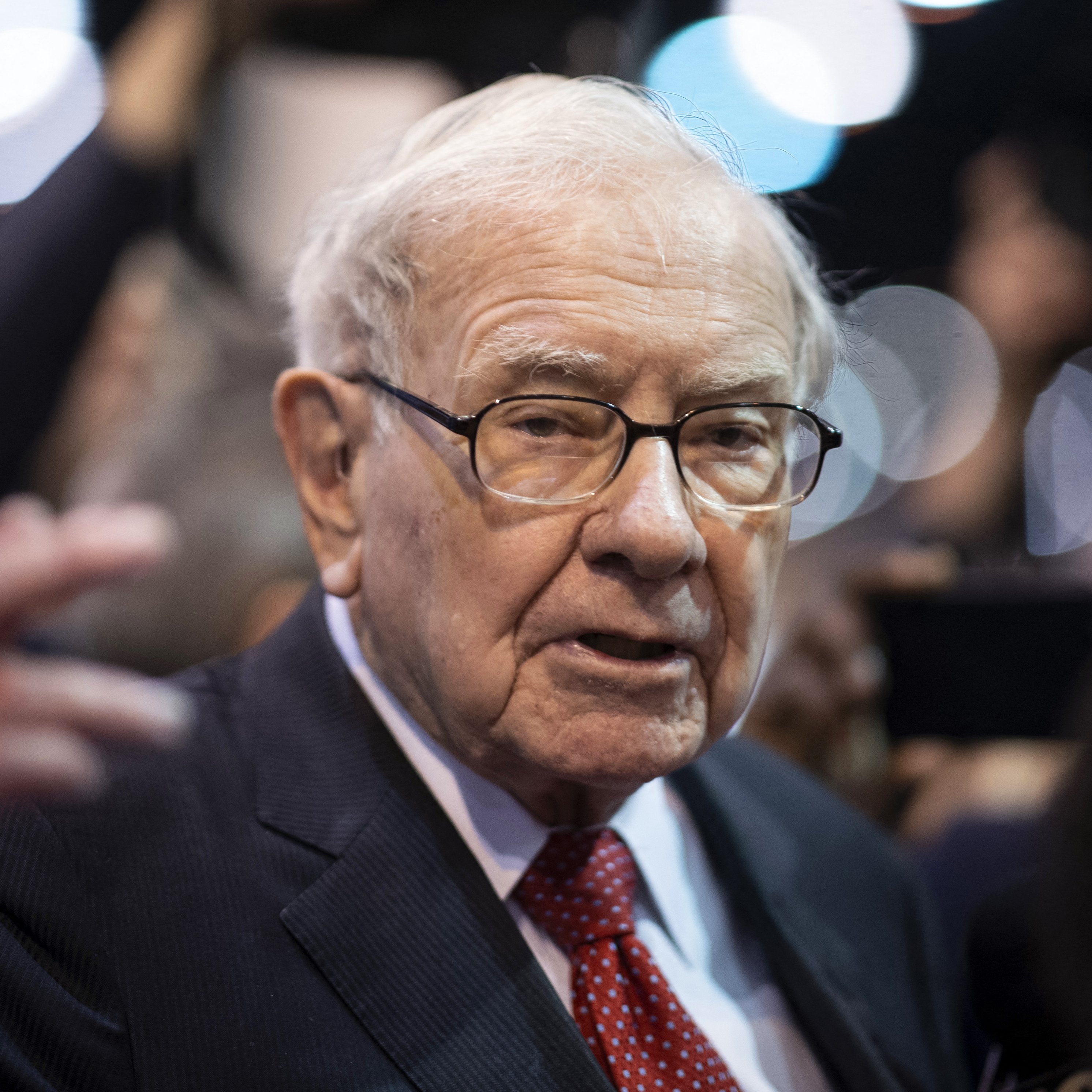 Warren Buffett says he's had no communication with Bill Gates since the Epstein Files came out.