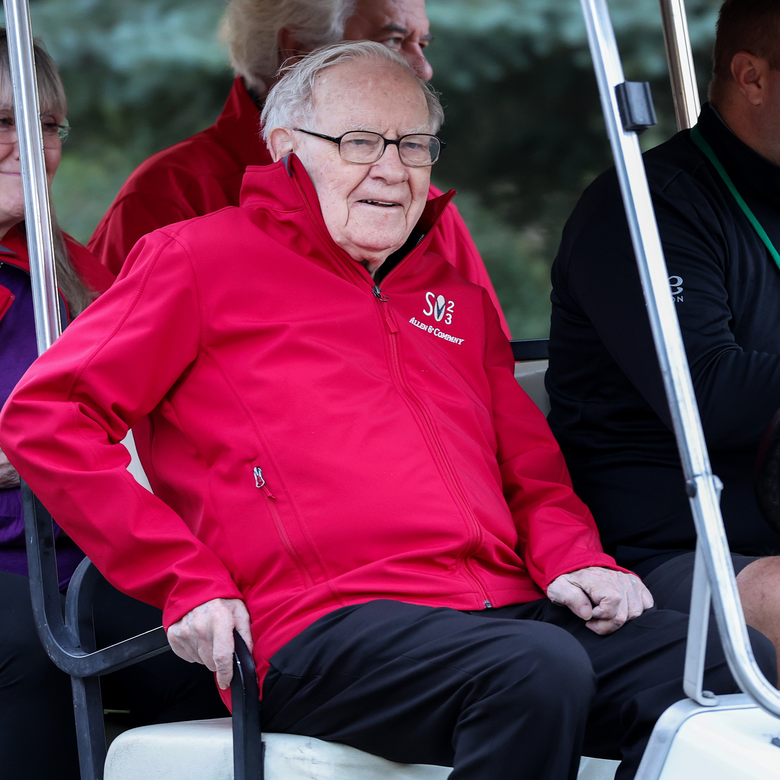 Warren Buffett’s UnitedHealth bet gets a $13 billion Medicare boost. Was his timing right?