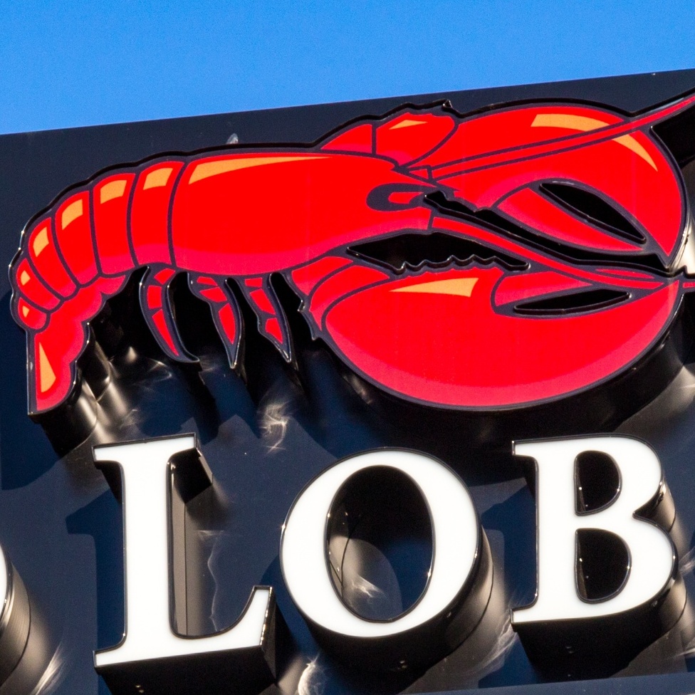 Red Lobster's $20 all-you-can-eat shrimp is not the culprit for its bankruptcy.