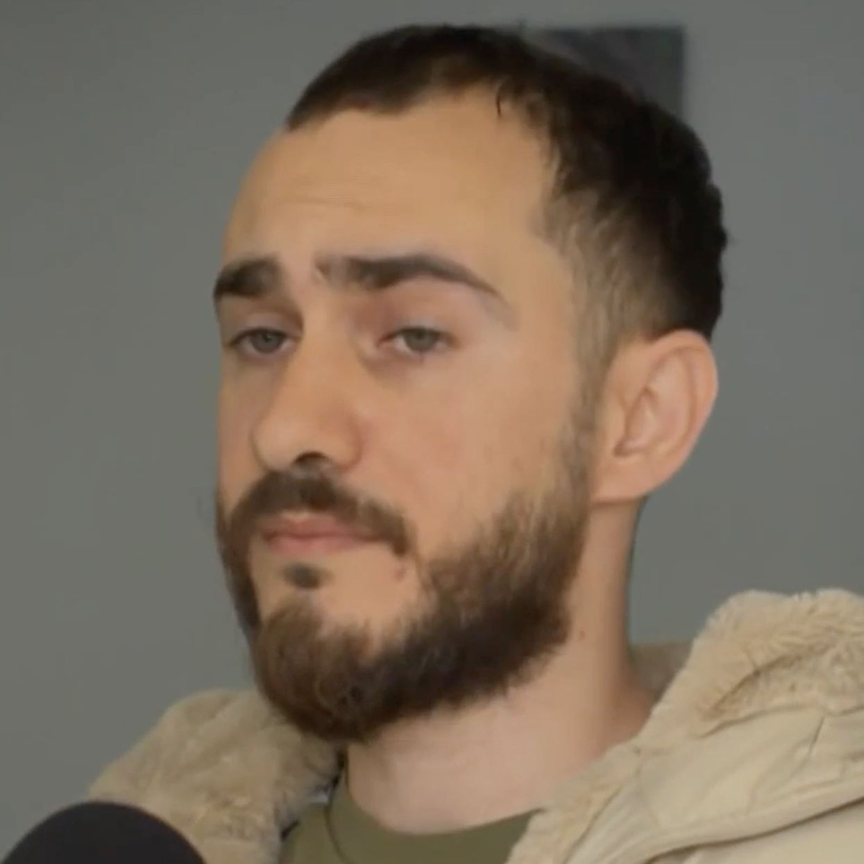 An LA homeowner expresses shock at burglars using a WiFi jammer to break into his home.