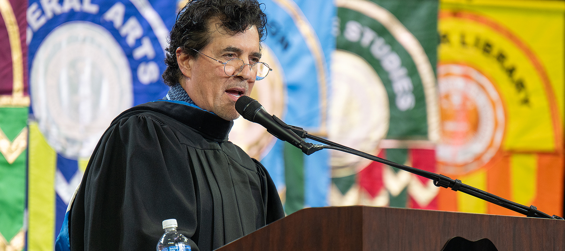Scott Borchetta, founder of Big Machine Records, addresses grads at Middle Tennessee State University at Murphy Center on campus in Murfreesboro.