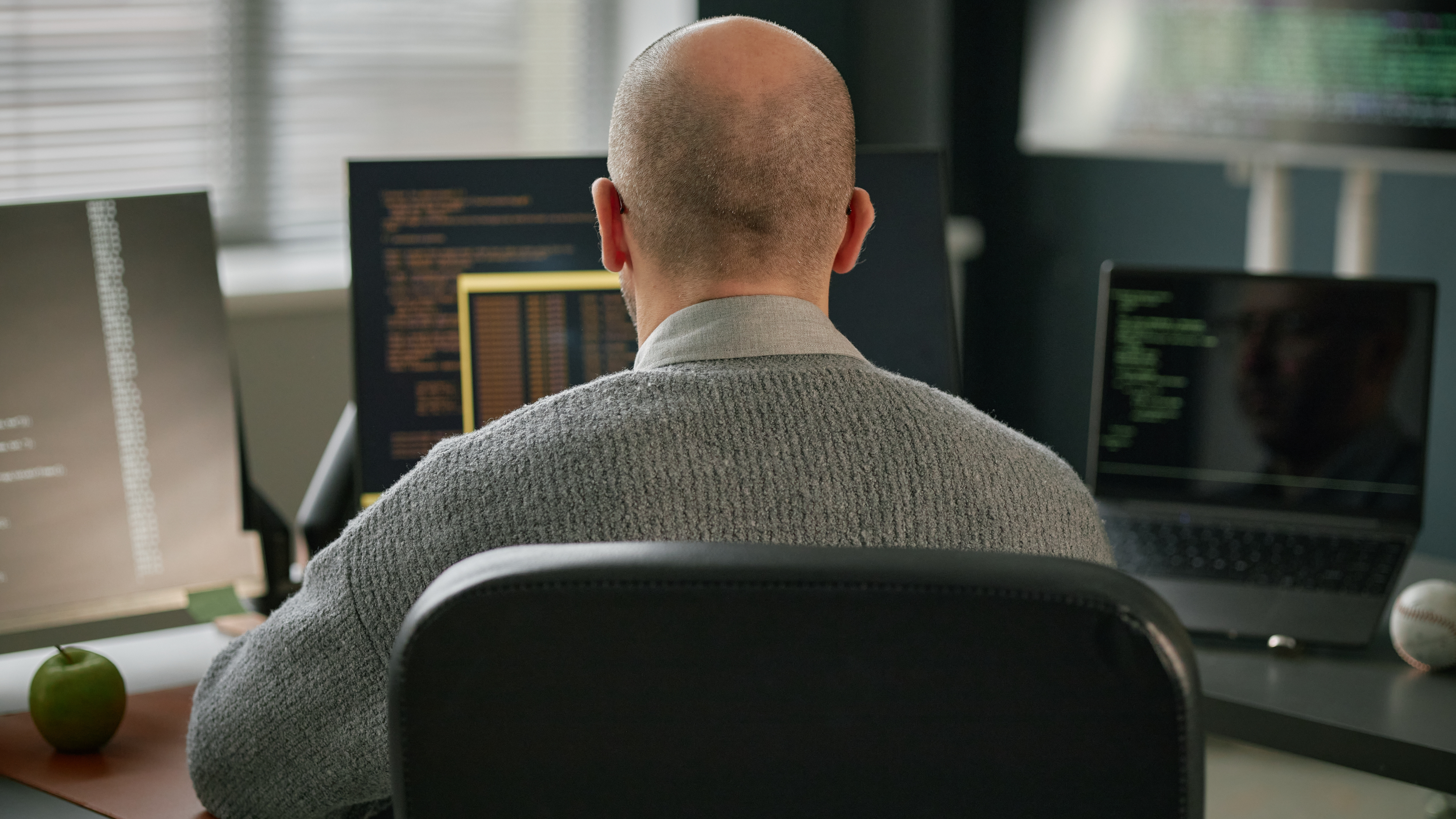 From $110,000 in one job to nearly $750,000 with 5 jobs: Workers are making big bucks by secretly holding down multiple full-time gigs