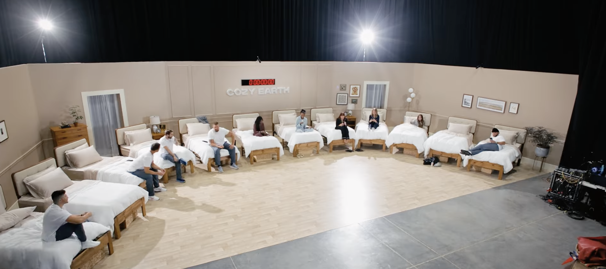 cast of bed rot challenge in beds