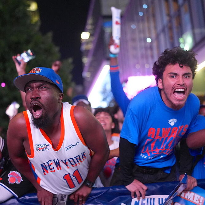 A photo of New York Knicks fans