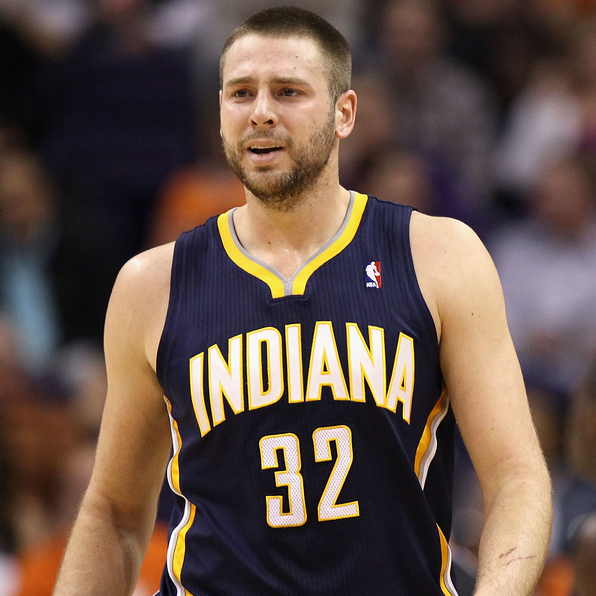 Josh McRoberts in an Indiana Pacers uniform.