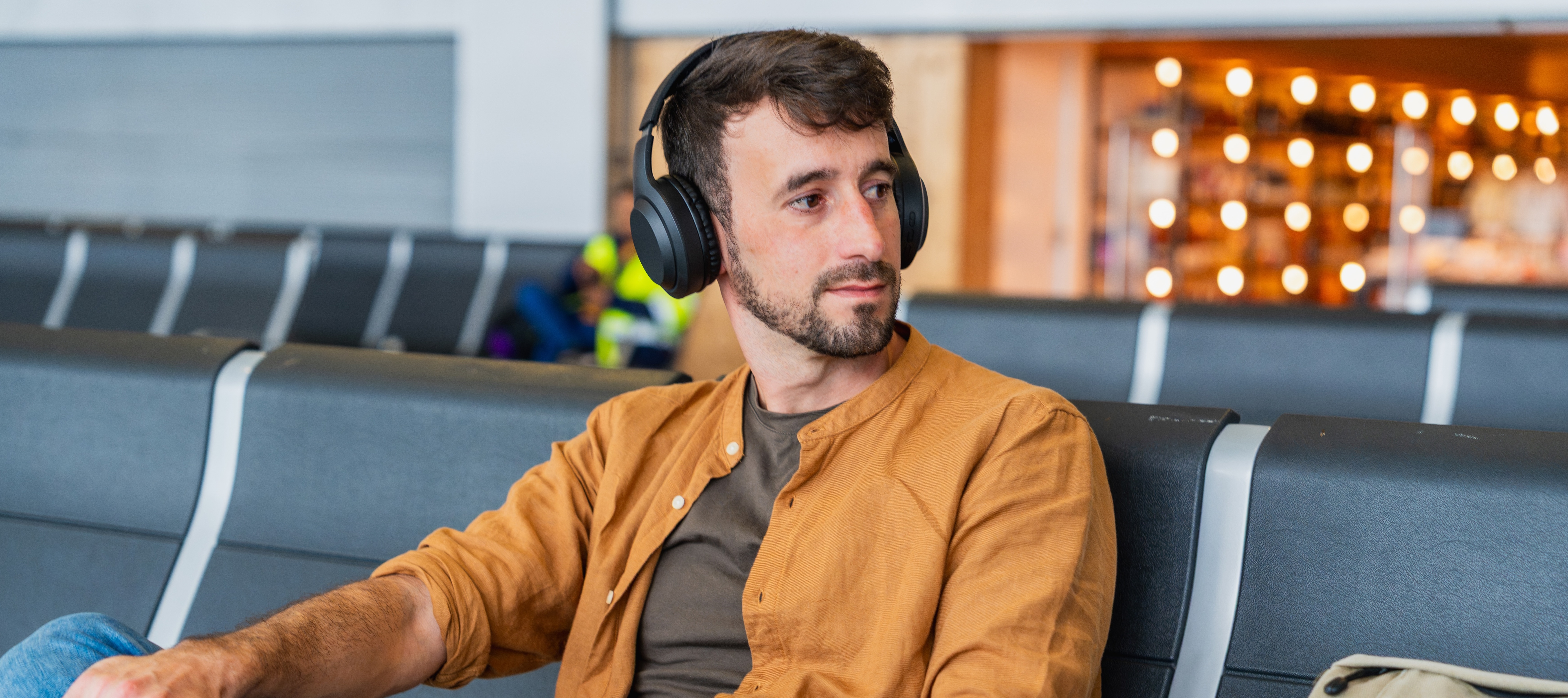A traveler received their headphones back after four years — and it was thanks to the US-Iran war.