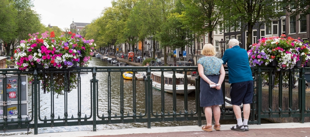 A photo of an elderly couple in the Netherlands