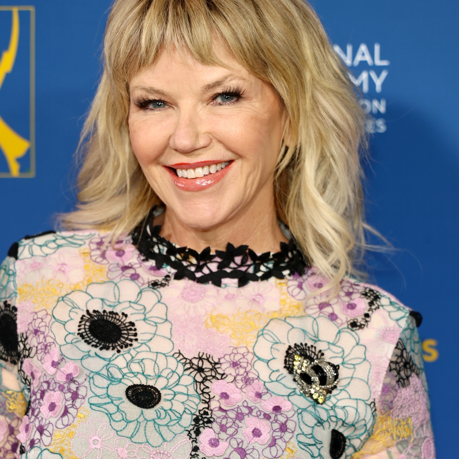 L: Kay Hanley, R: Cast of Josie and the Pussycats