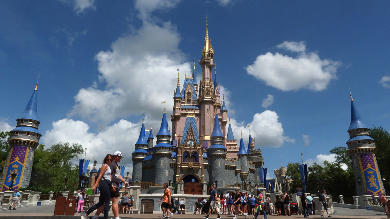 Disney World cracks down on resort hoppers who parked free at Disney Springs — now requires proof of hotel stay or dining reservation