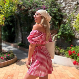 Photo of AnnaMarie Houlis in Italy.