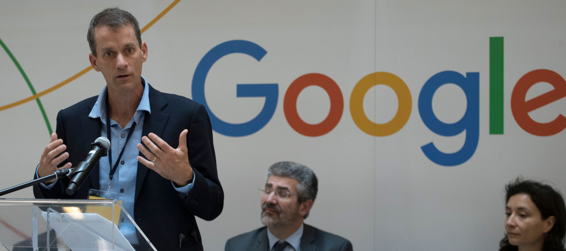Jeff Dean delivers a speech during the inauguration of Google France's Research and Development center in 2018.