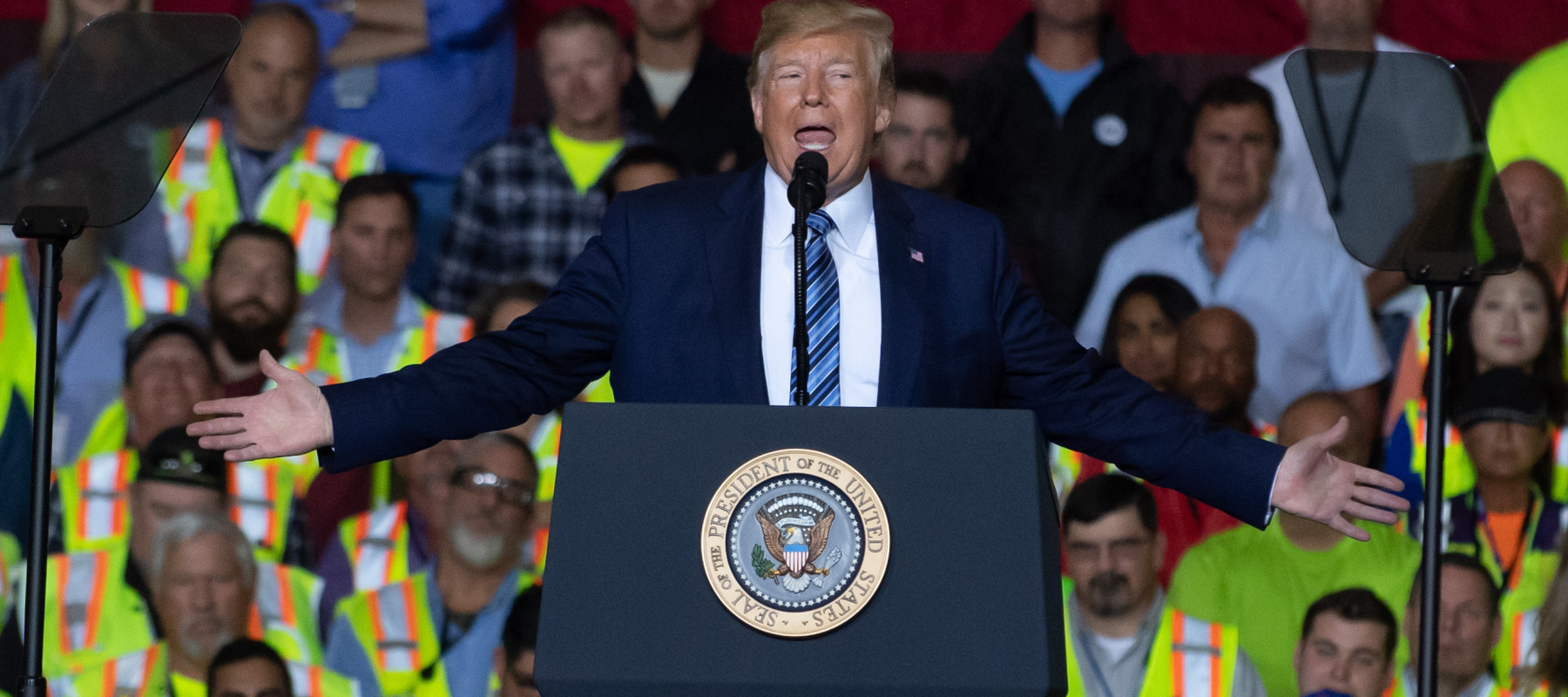 President Trump speaks to 5,000 contractors at the Shell Chemicals Petrochemical Complex.