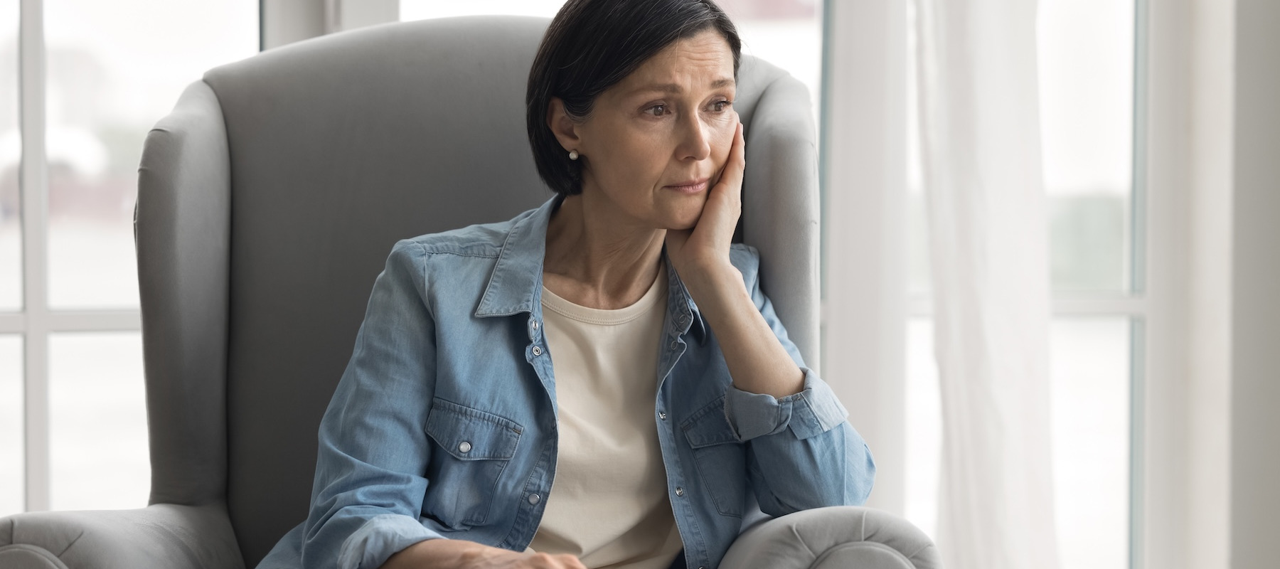 Adult woman grieving.
