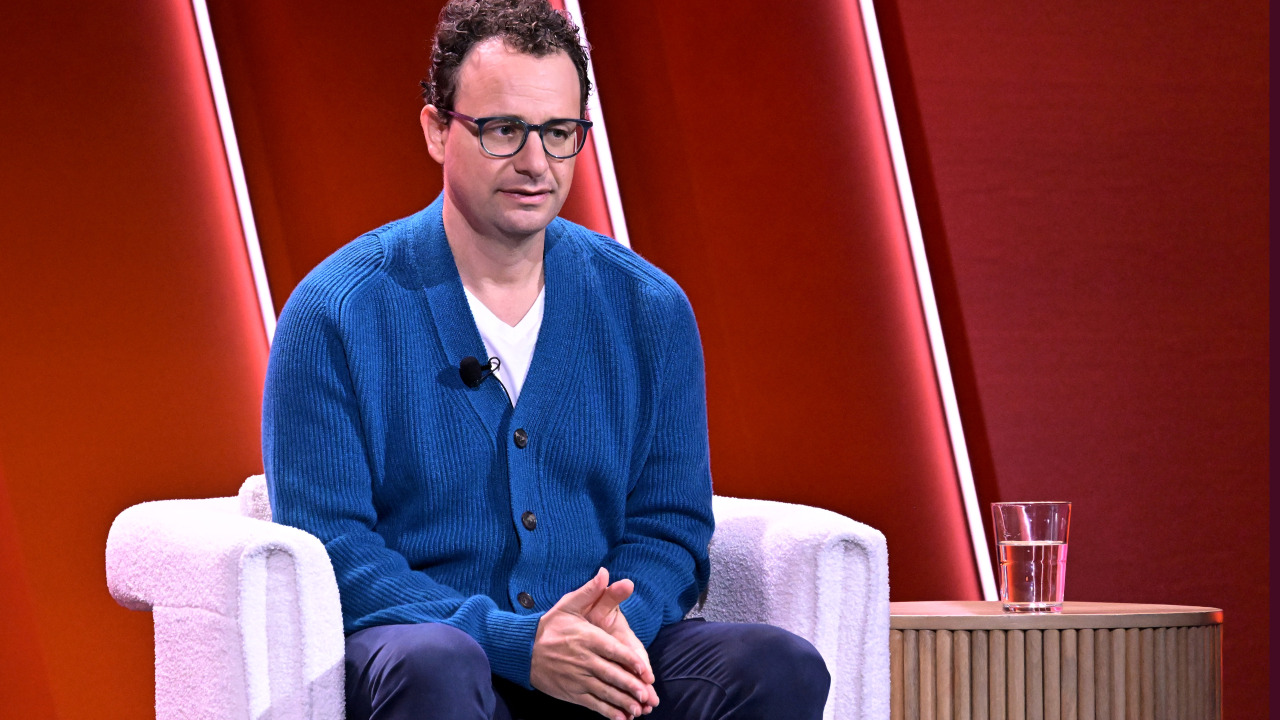 Anthropic CEO warns a rogue AI 'swarm' could damage internet - moneywise.com