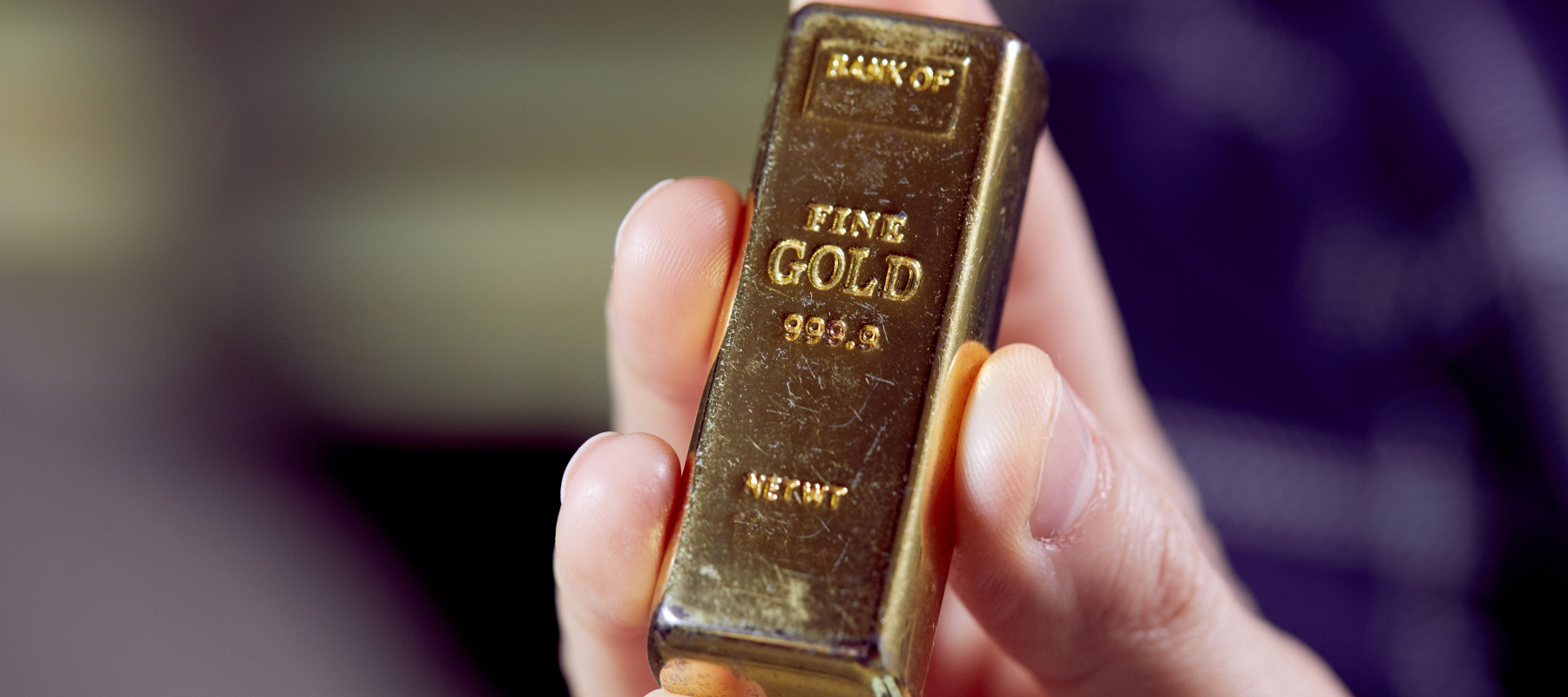 A government official will never ask you to hand over gold or cash.