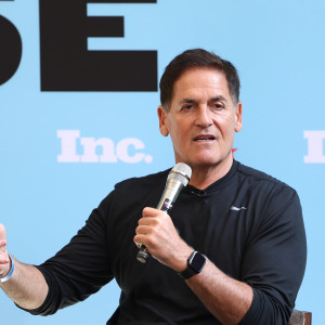 Mark Cuban speaking at an event.