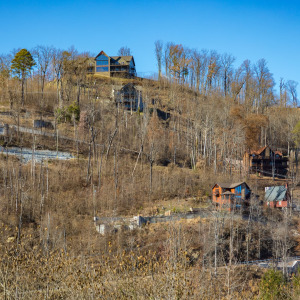 A photo of cabins in Gatlinburg, Tennessee
