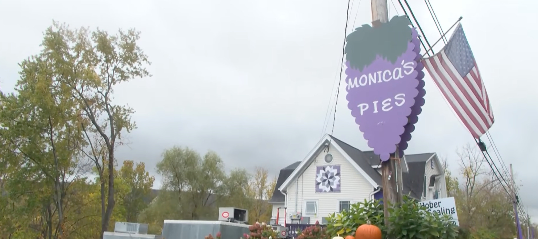 Monica's Pies roadside sign