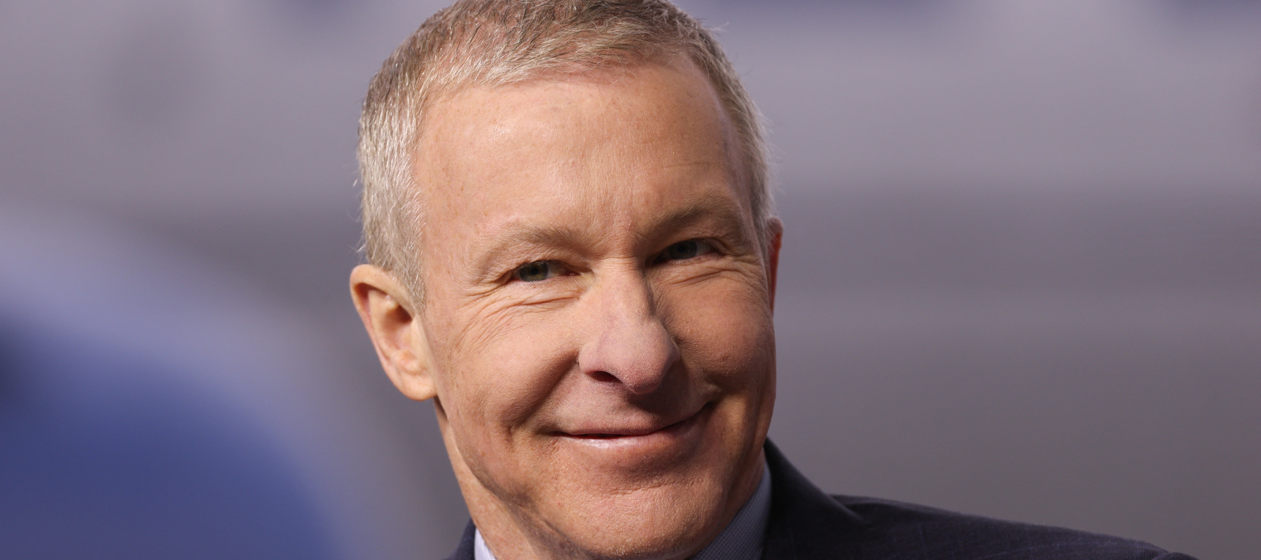 United Airlines CEO Scott Kirby smiles